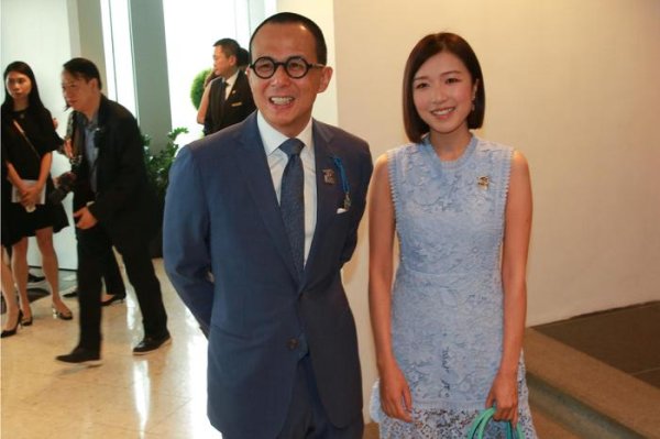 凤凰策略 李嘉诚次子李泽楷旗下富卫集团招股，近三年亏损超10亿美元